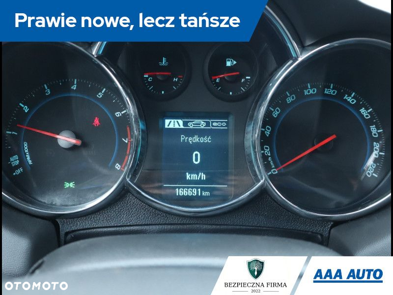 Chevrolet Cruze - 12
