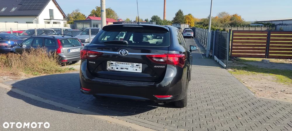 Toyota Avensis Touring Sports 1.8 Executive - 5