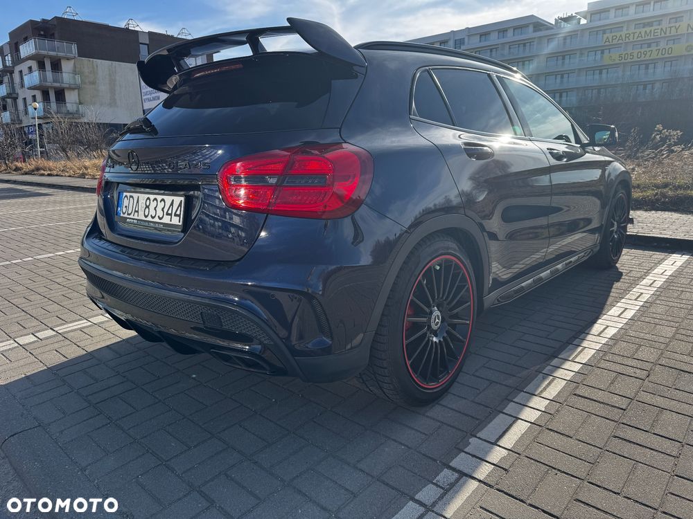 Mercedes-Benz GLA - 6