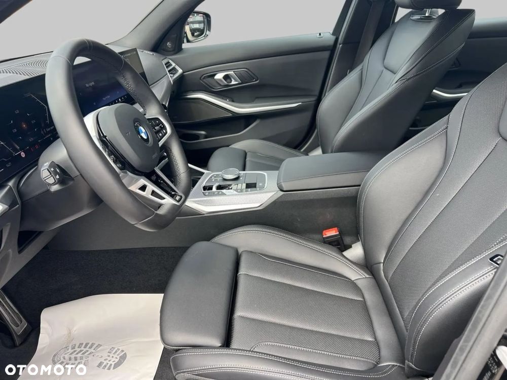 BMW Seria 3 318i M Sport - 10