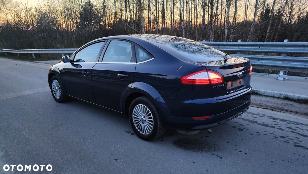 Ford Mondeo - 4