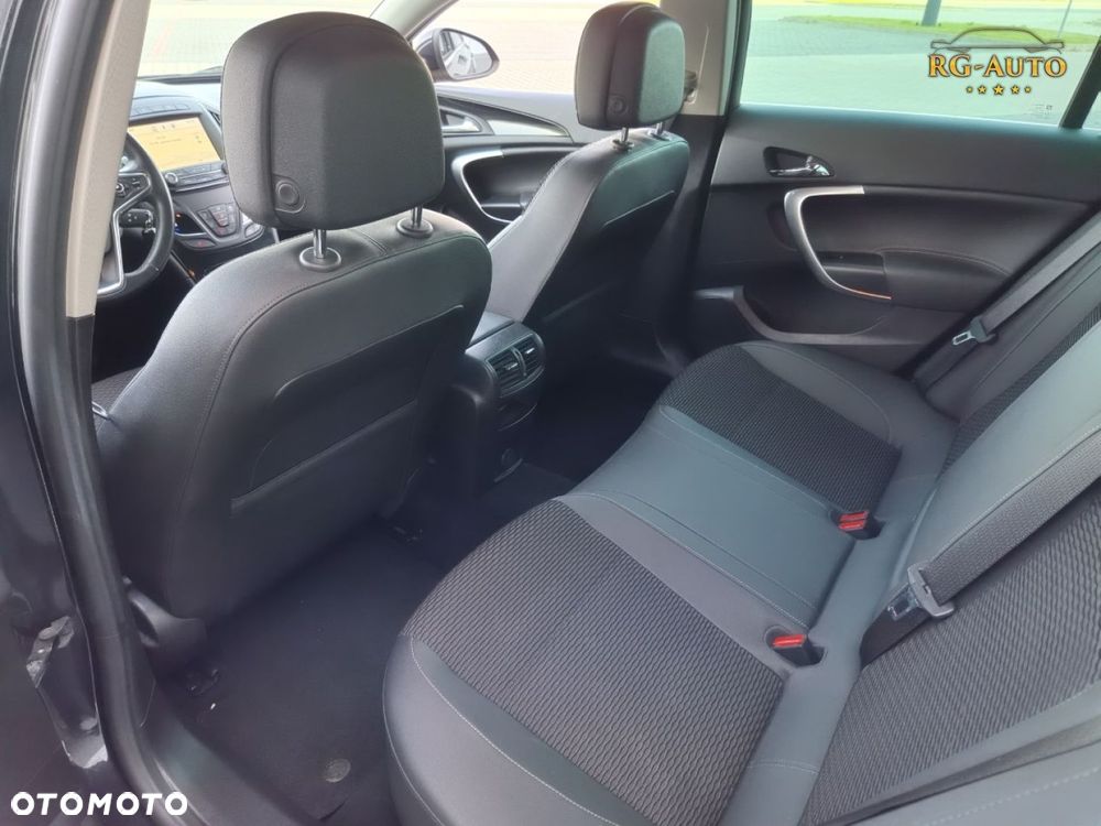 Opel Insignia - 30