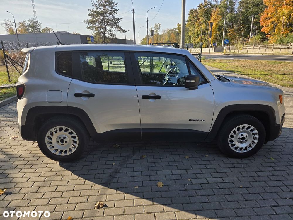 Jeep Renegade 1.6 E-TorQ Sport FWD - 4