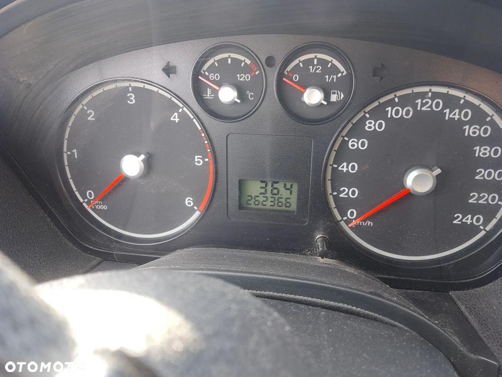 Ford Focus 1.6 TDCi Ambiente - 5