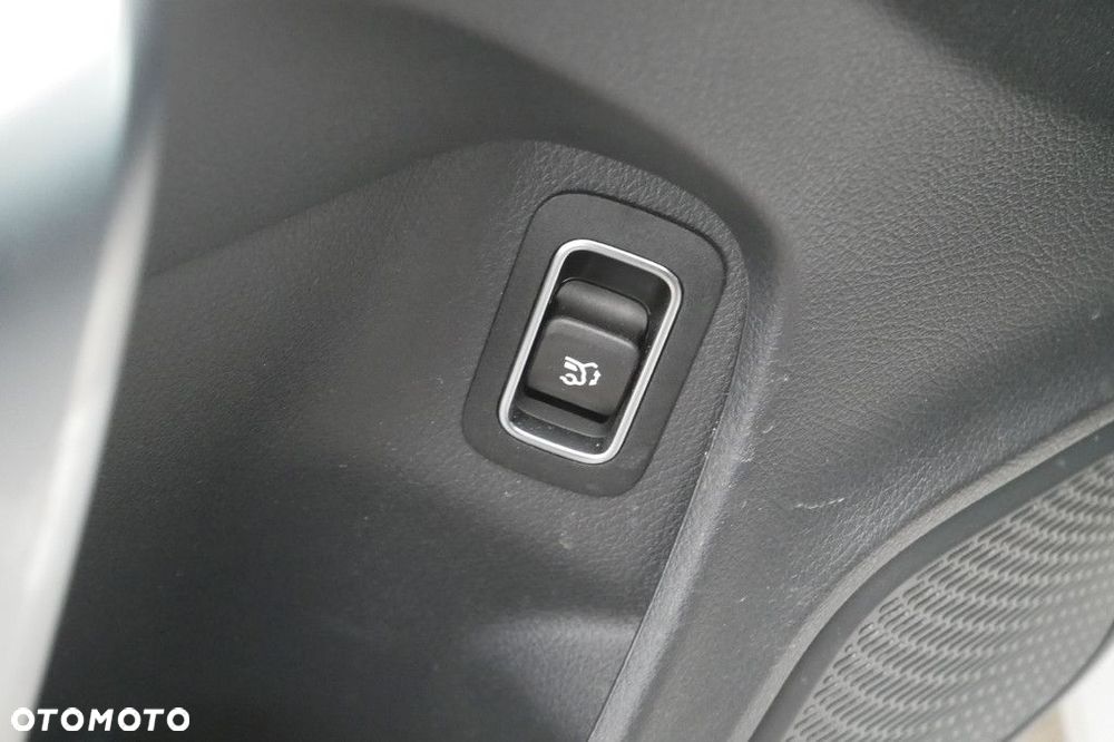 Mercedes-Benz CLA - 18