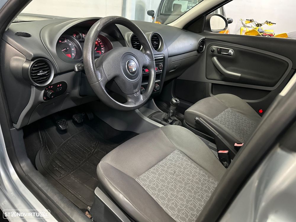 SEAT Ibiza 1.2 12V Comfort Edition - 12