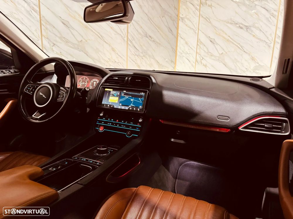 Jaguar F-Pace 3.0 TDV6 S AWD Aut. - 14
