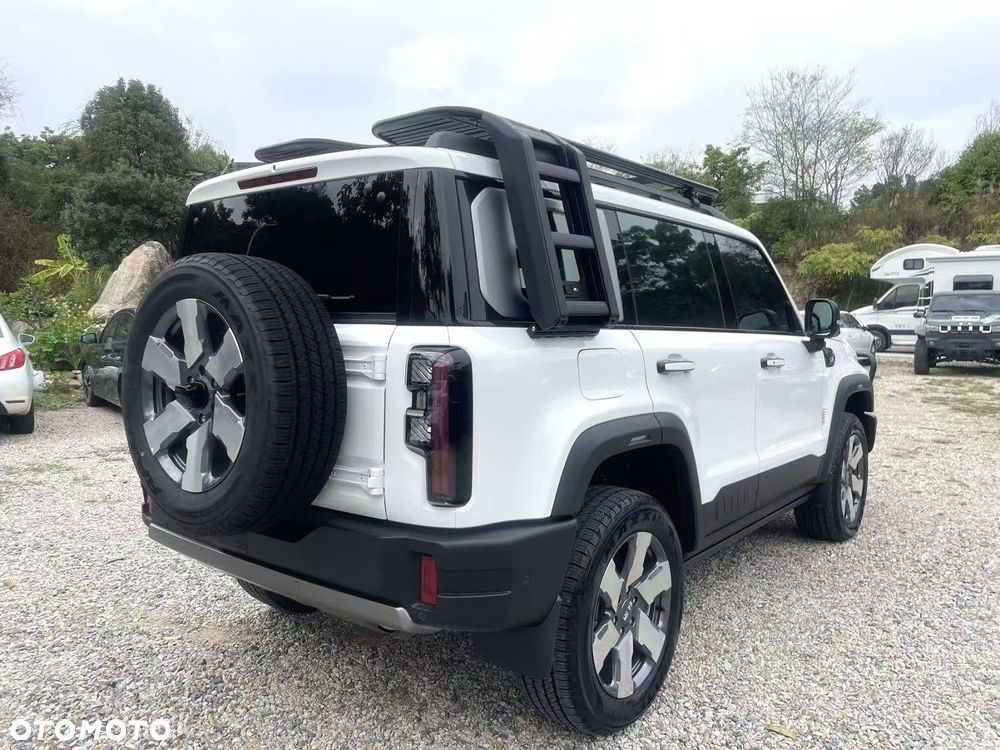 BAIC BJ40 - 4