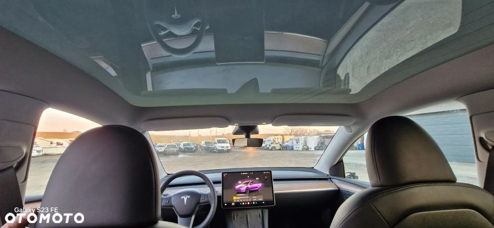 Tesla Model Y Long Range Dual Motor AWD - 23
