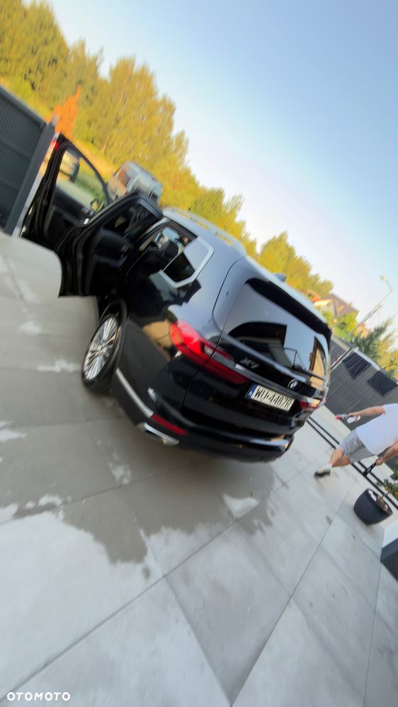BMW X7 xDrive40d mHEV - 11