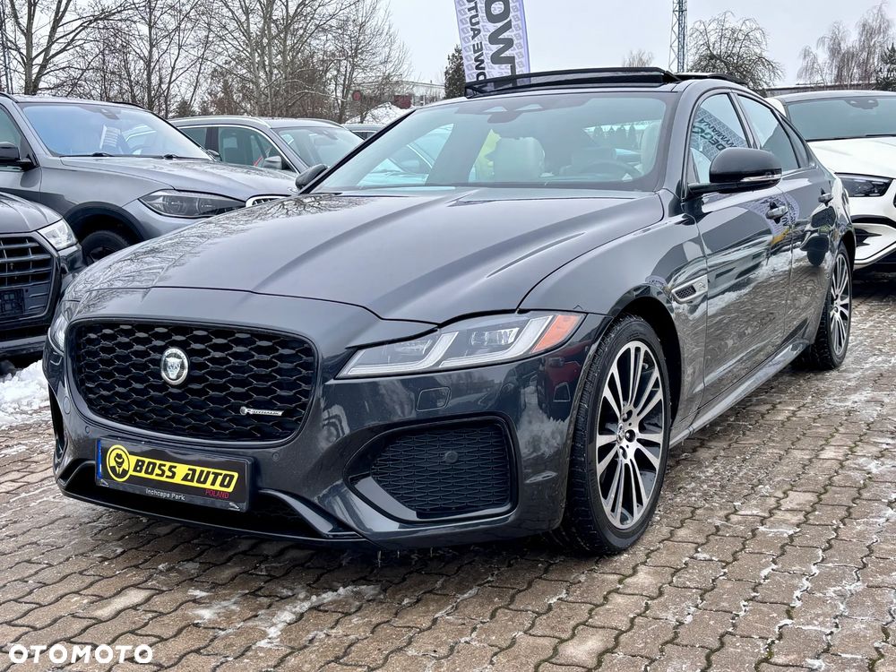 Jaguar XF - 5