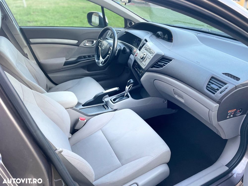 Honda Civic 1.8i-VTEC i-SHIFT Executive - 10