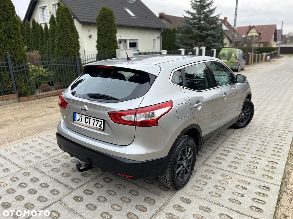 Nissan Qashqai 1.2 DIG-T Visia EU6 - 4