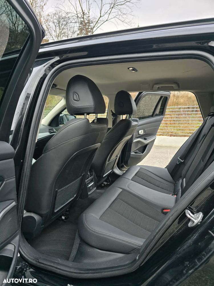 BMW Seria 3 318d Touring Aut. Sport Line - 13