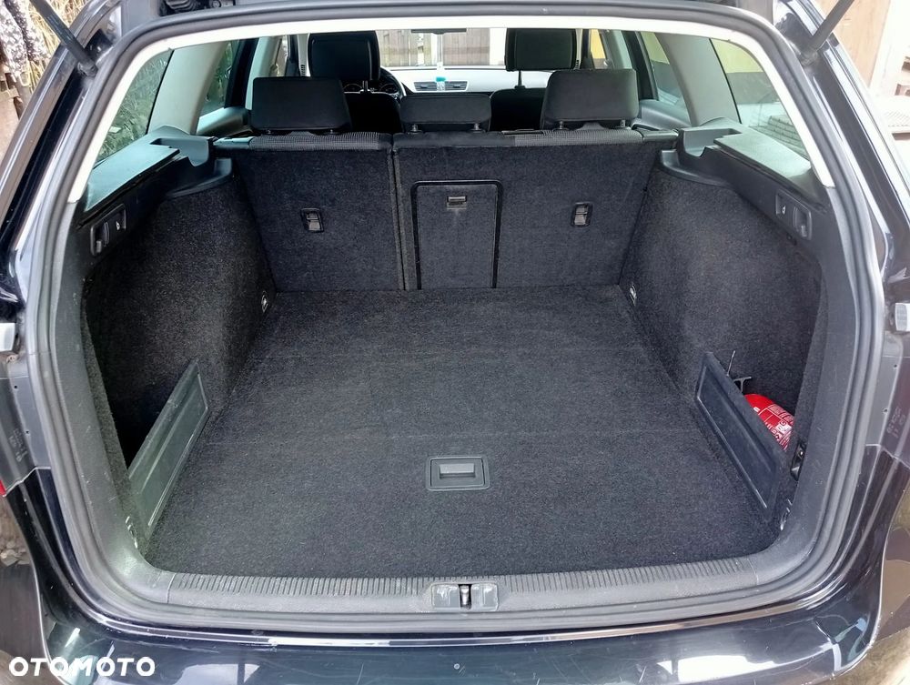 Volkswagen Passat 2.0 TDI Comfortline - 8