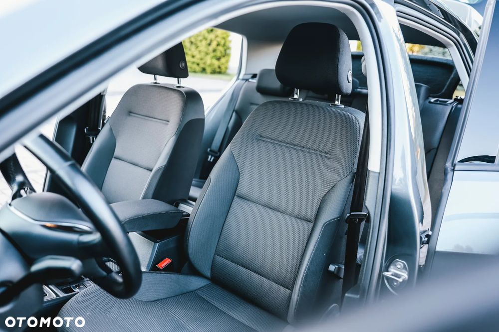 Volkswagen Golf 1.4 TSI BMT Comfortline - 29