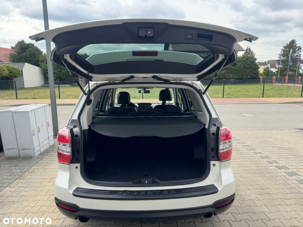 Subaru Forester 2.0XT Comfort Lineartronic - 14
