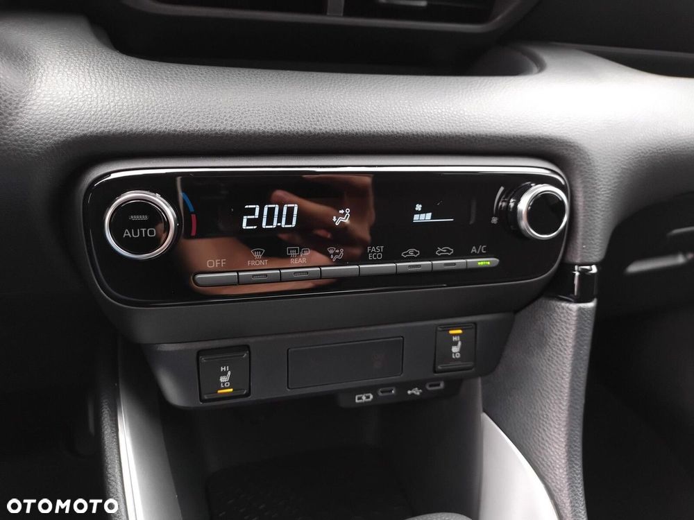 Mazda 2 Hybrid 1.5 Exclusive Line CVT - 24