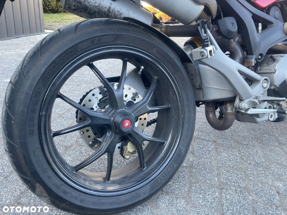 Ducati Monster - 16
