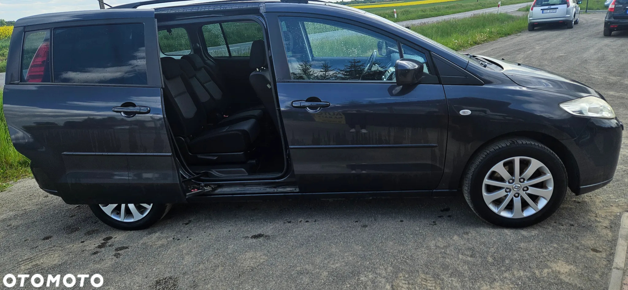 Mazda 5 - 10