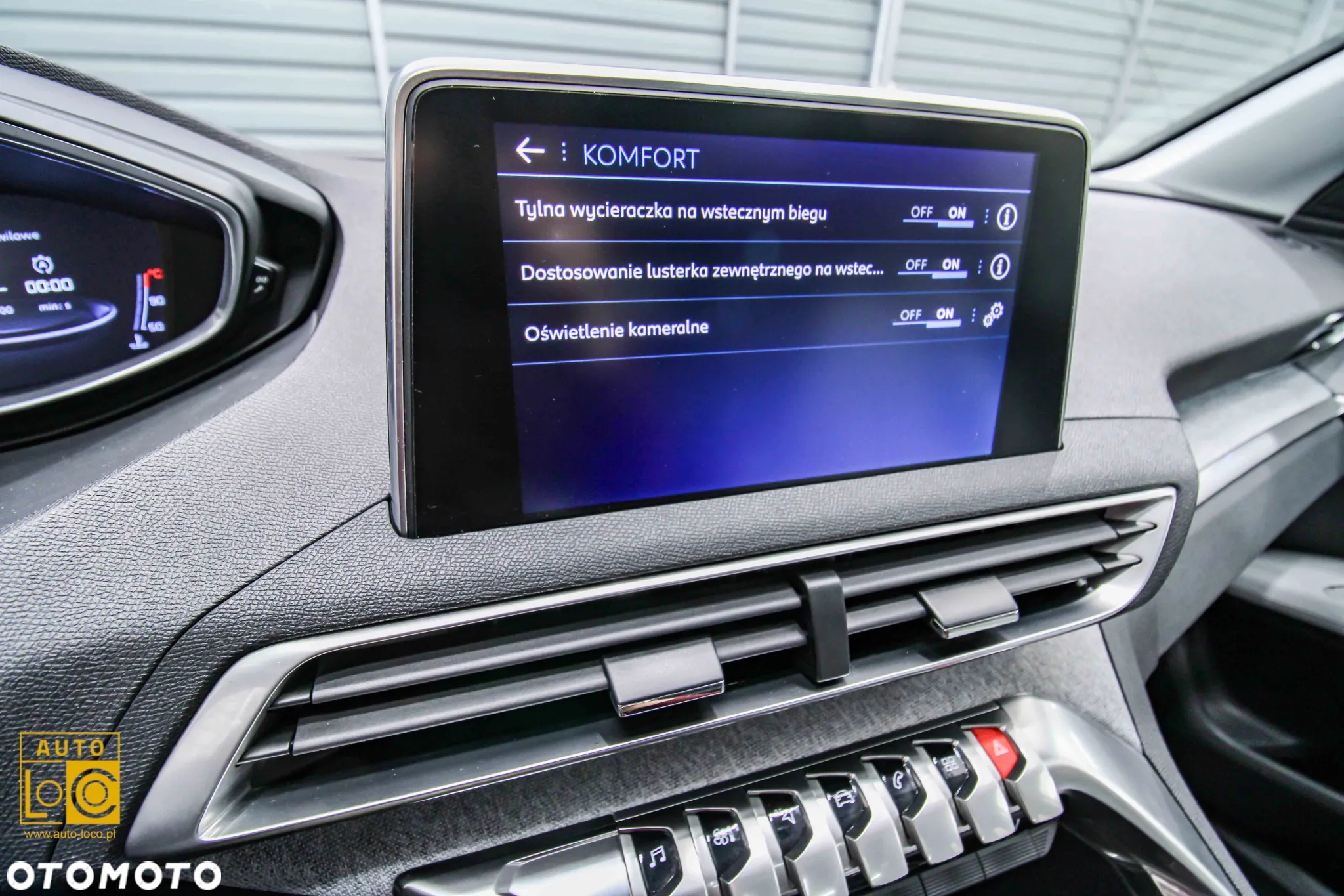 Peugeot 3008 1.2 PureTech Allure S&S - 26