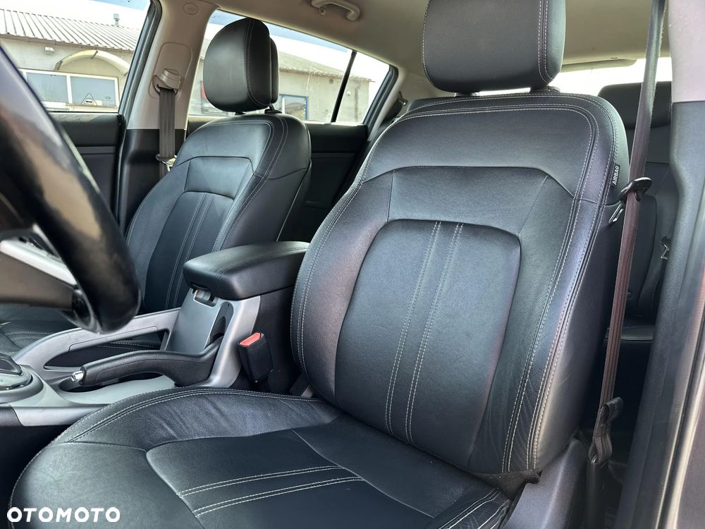 Kia Sportage 2.0 CRDI L AWD - 11