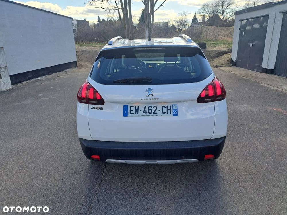 Peugeot 2008 BlueHDi 100 STOP & START Allure - 6
