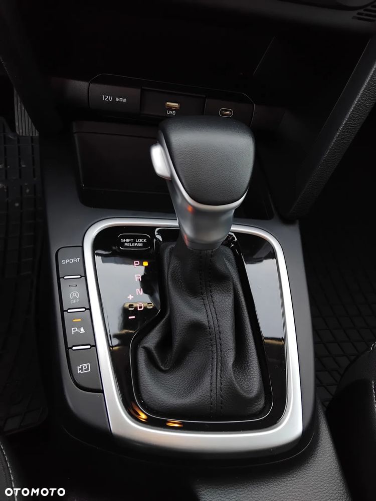 Kia XCeed 1.5 T-GDI M DCT - 18