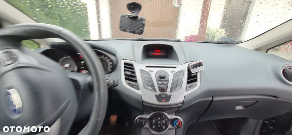 Ford Fiesta 1.25 Trend - 6