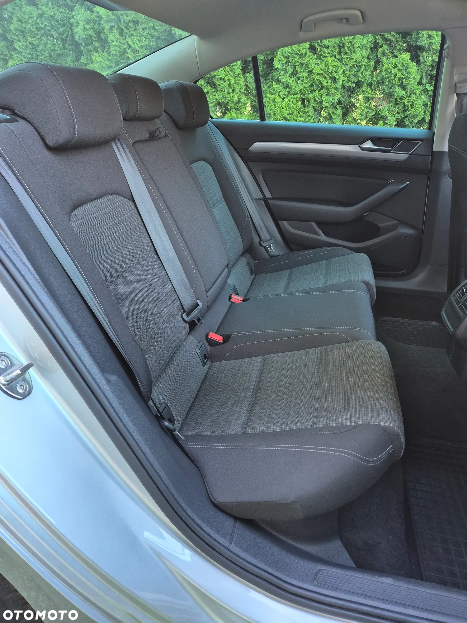 Volkswagen Passat 2.0 TDI EVO Business - 18