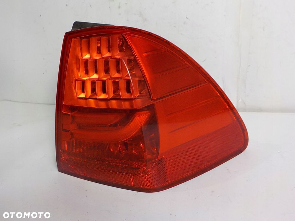BMW 3 E91 KOMBI LIFT LAMPA PRAWA TYŁ TYLNA - 2