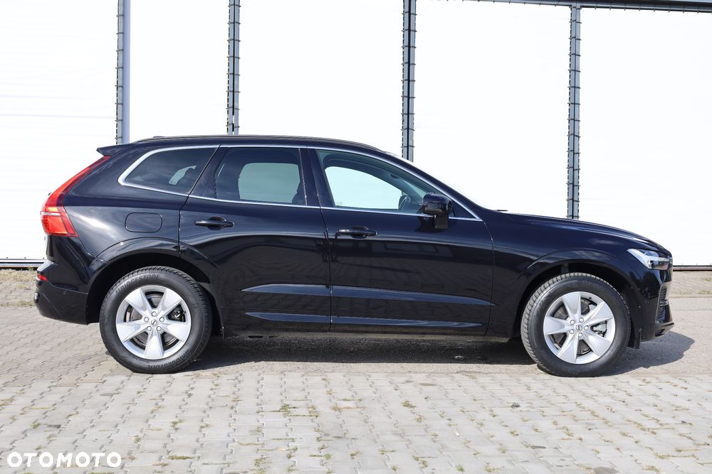 Volvo XC 60 B4 D AWD Geartronic Momentum Pro - 10