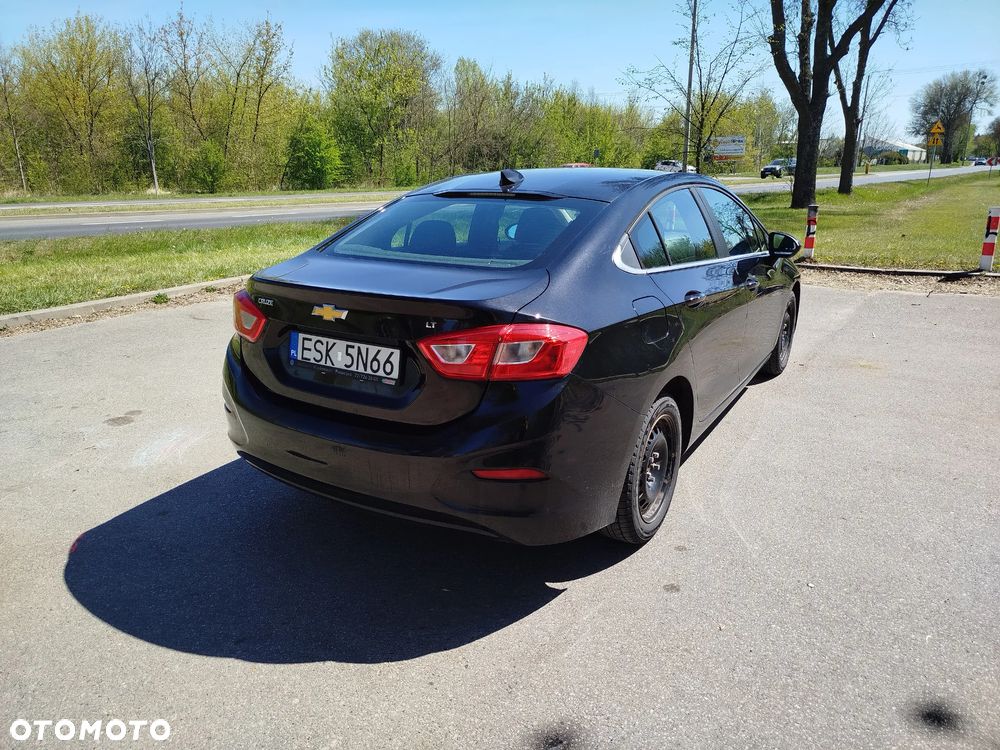 Chevrolet Cruze - 14