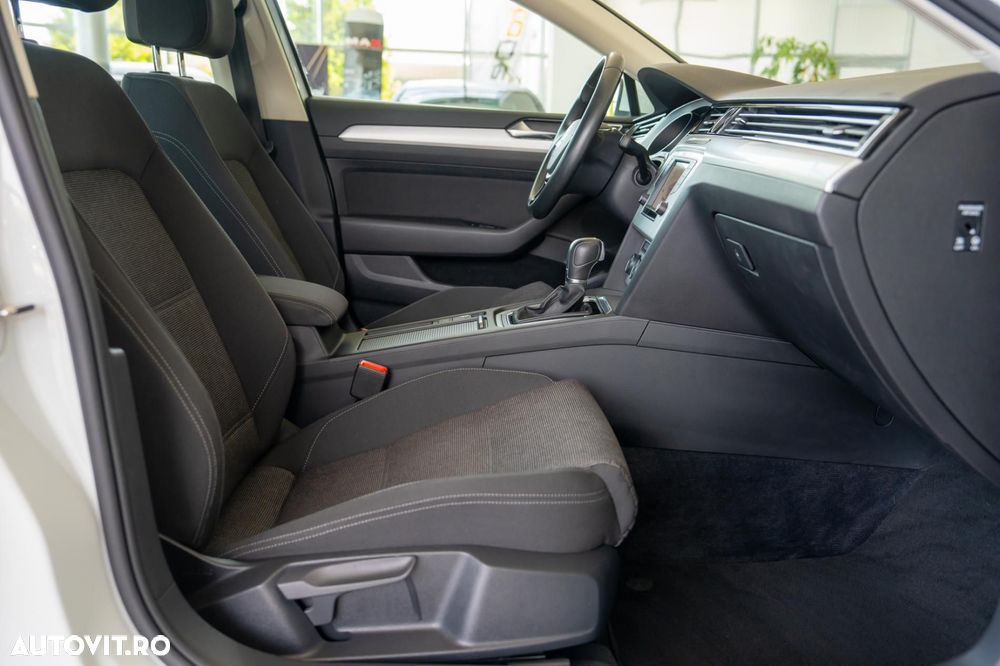 Volkswagen Passat Variant 2.0 TDI DSG (BlueMotion Technology) Comfortline - 20