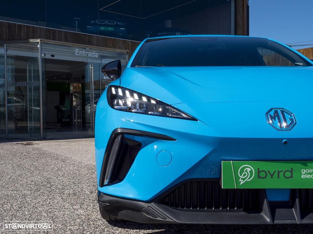 MG MG4 64 kWh Luxury - 5