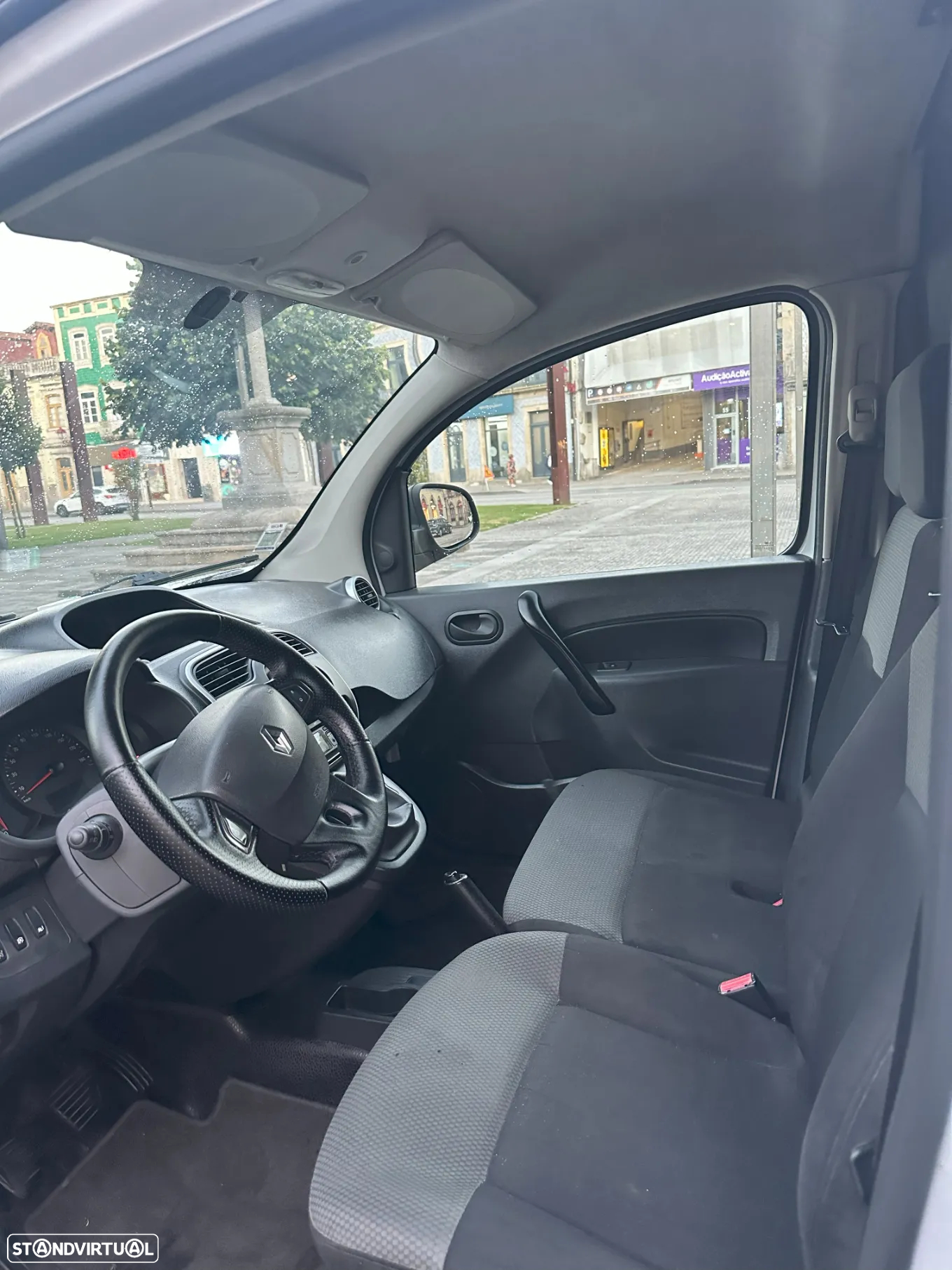 Renault KANGOO - 12