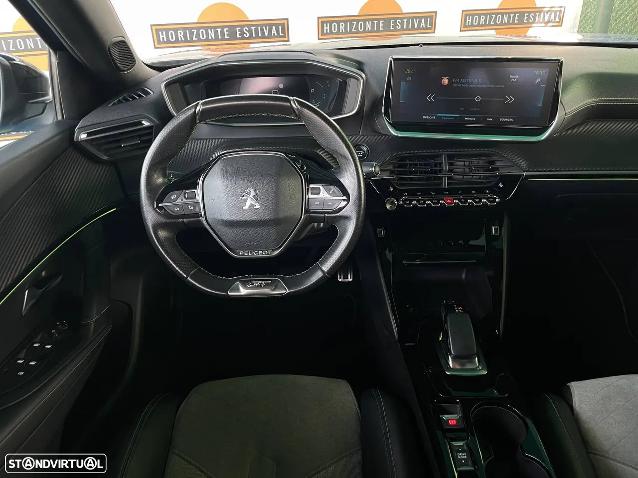 Peugeot e-2008 50 kWh GT - 3