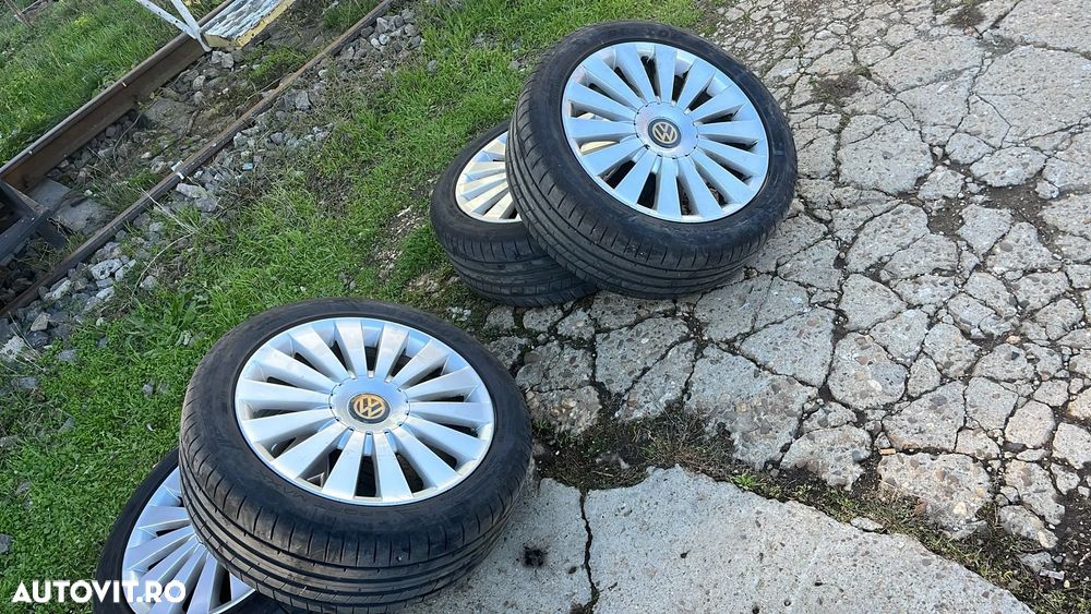 Volkswagen Passat Variant 2.0 TDI DPF Highline - 5