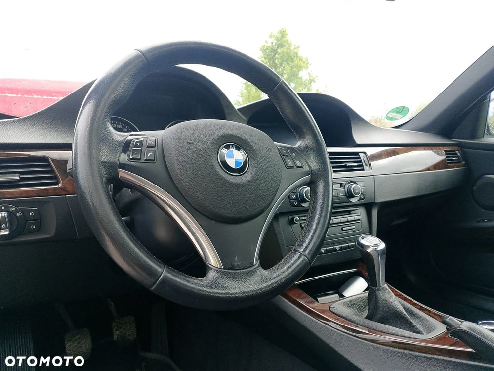 BMW Seria 3 330d xDrive Edition Exclusive - 5