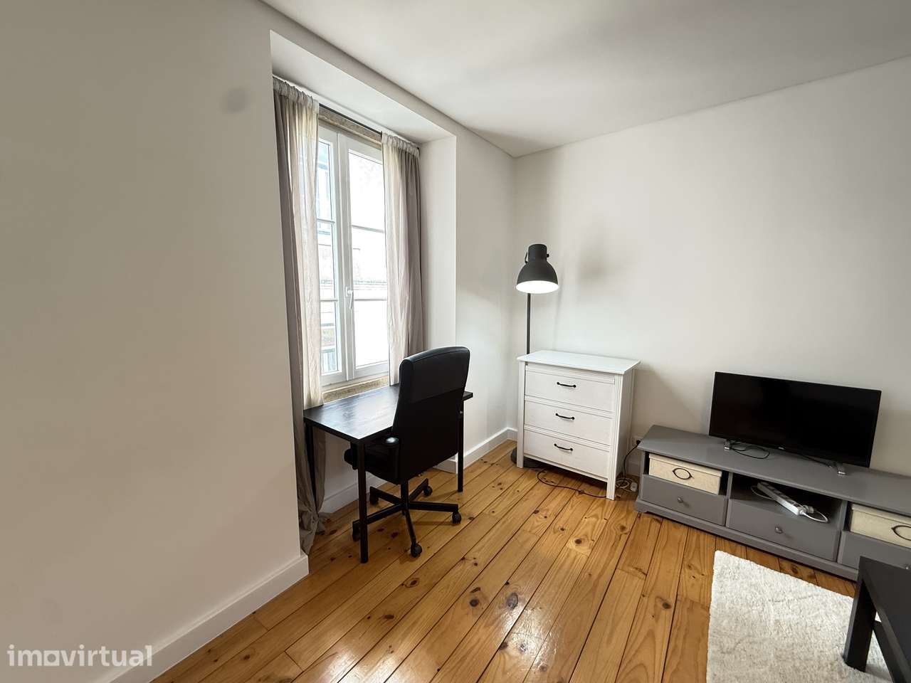 Apartamento T1 renovado com vista rio - Grande imagem: 4/21