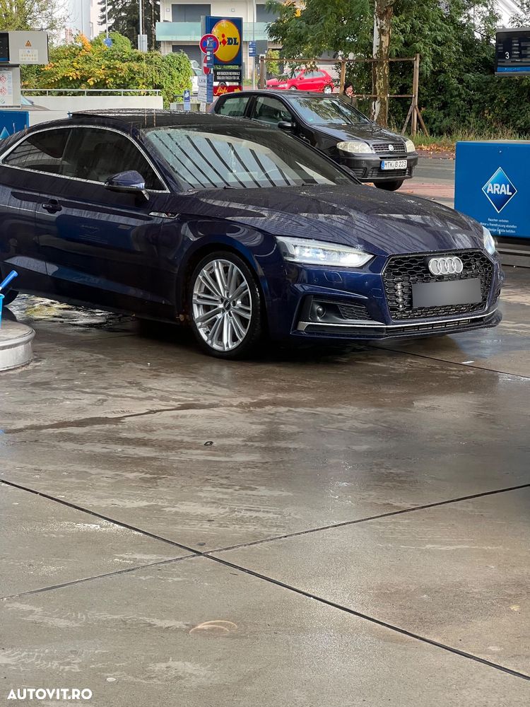 Audi A5 Coupé - 1