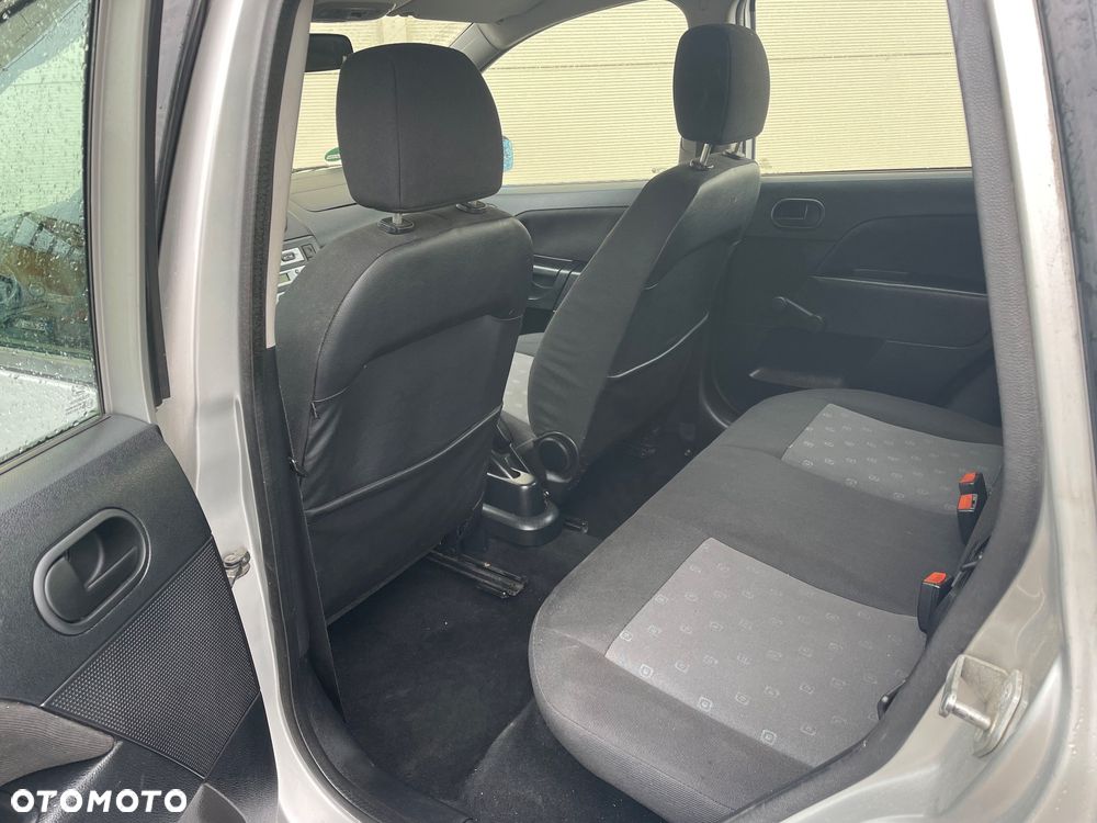 Ford Fiesta - 14