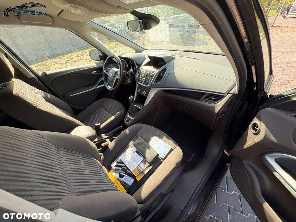 Opel Zafira 1.4 T Cosmo EcoFLEX S&S EU6 - 32
