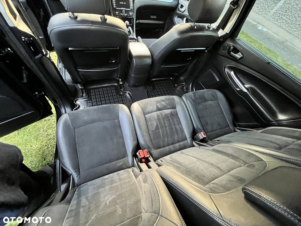 Ford S-Max 2.0 TDCi DPF Titanium - 12