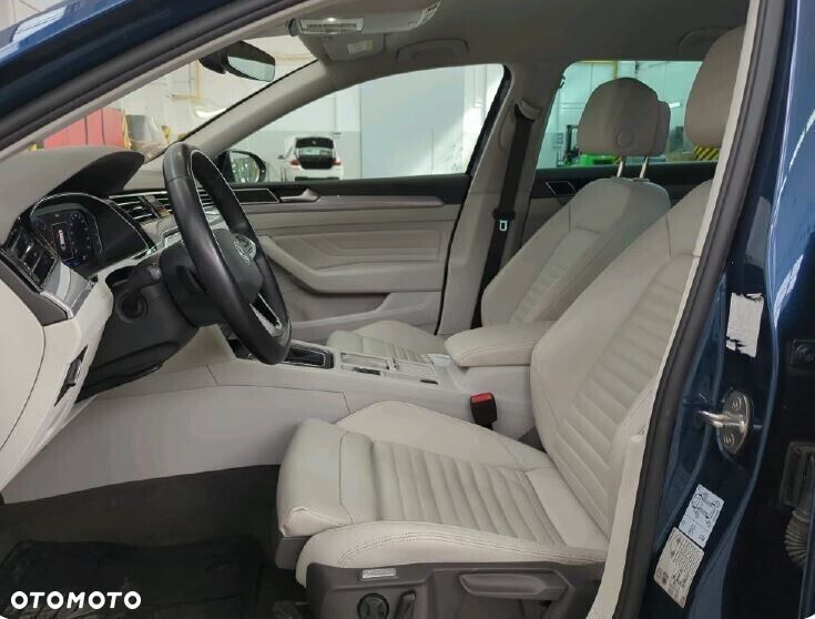 Volkswagen Passat Variant - 6