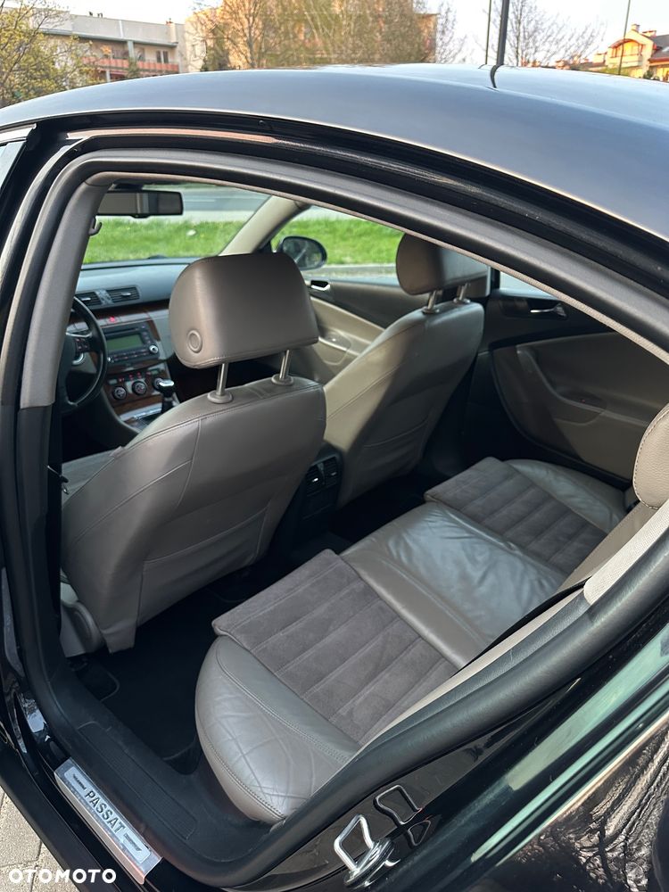 Volkswagen Passat 2.0 TDI Comfortline - 20