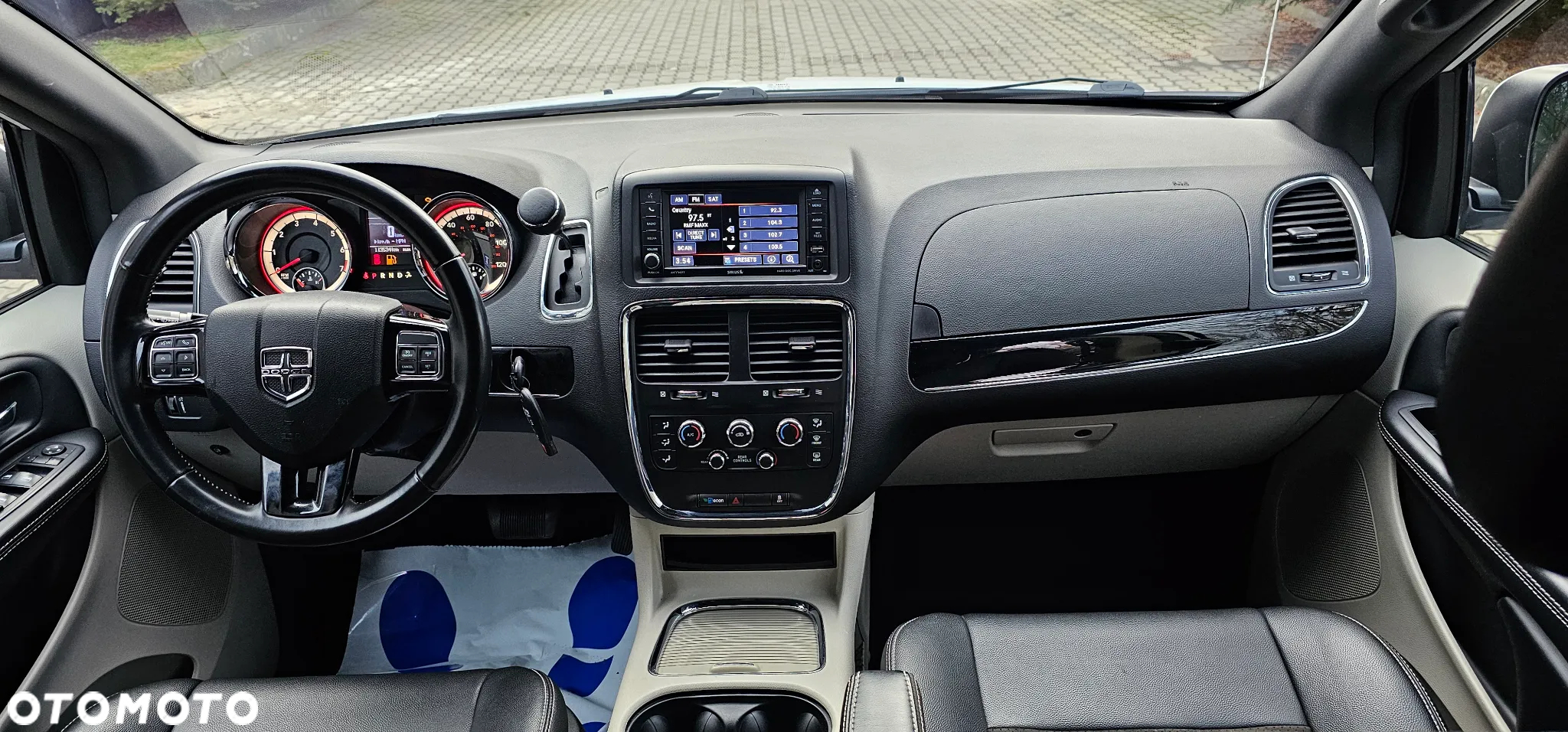 Dodge Grand Caravan - 18