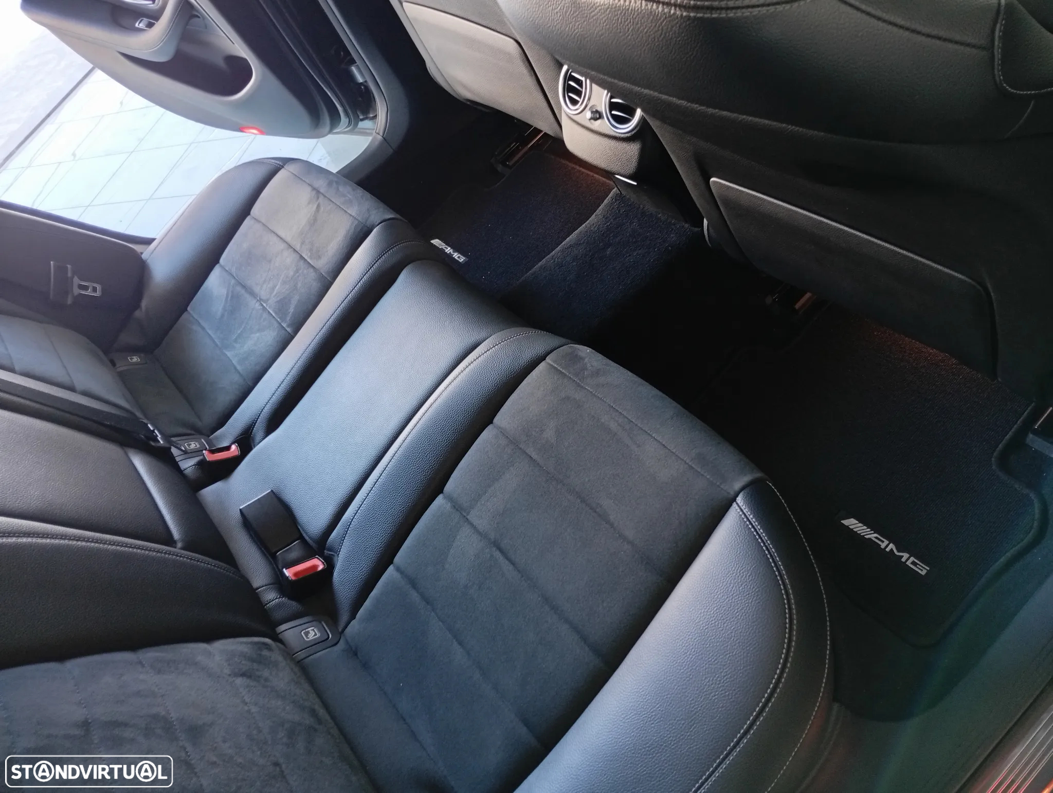 Mercedes-Benz E 220 d 4Matic 9G-TRONIC AMG Line - 7