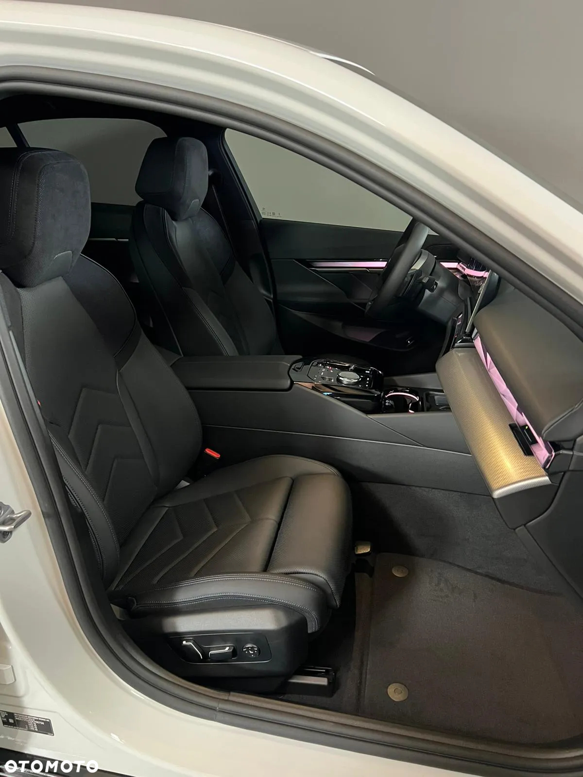 BMW Seria 5 - 17