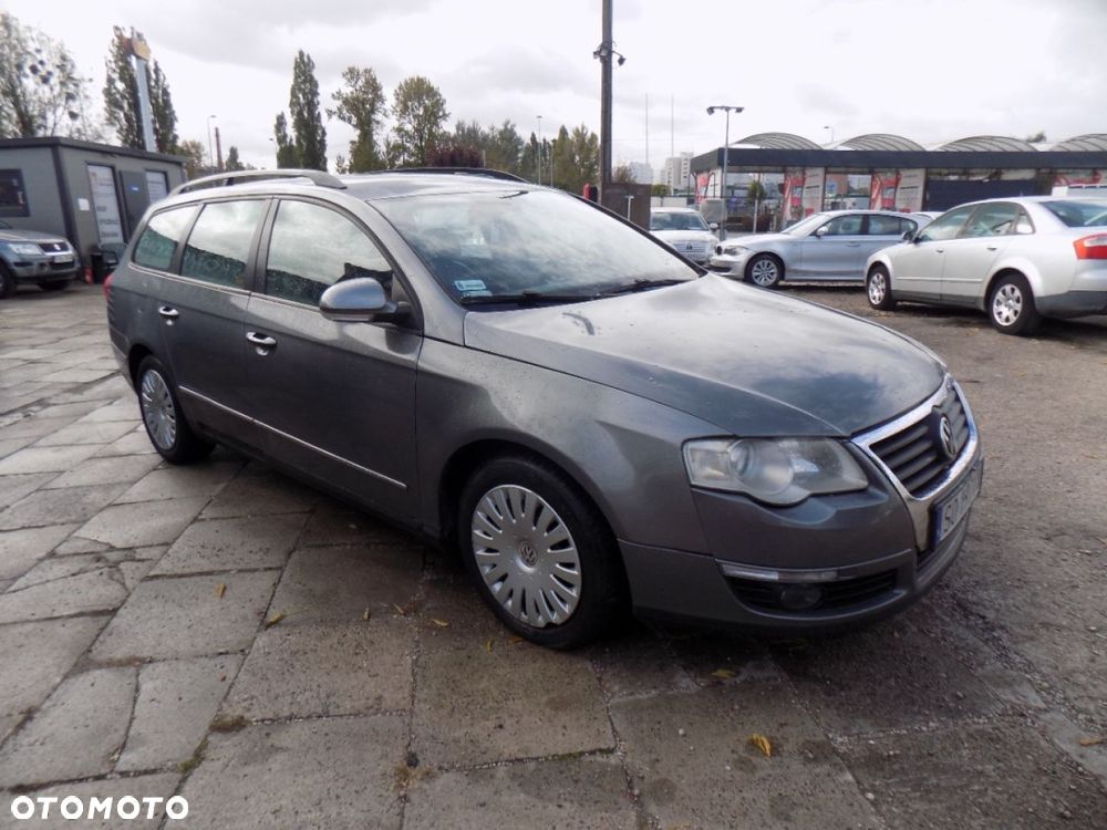 Volkswagen Passat - 2